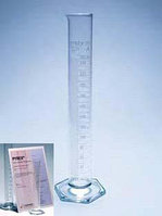 Цилиндр 1 мерный с носиком и стекл. осн.2000 мл, класс А (Pyrex)