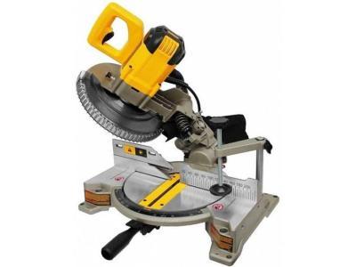 Дисковая пила DeWALT DW714-KS