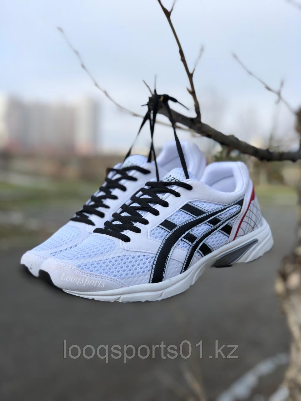 Кроссовки Asics