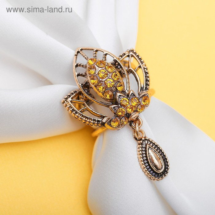 Кольцо для платка "Трилистник" с подвеской, цвет золотой в черненом золоте