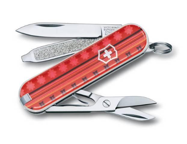 Нож складной карманный Victorinox Classic Patty Young, Функционал: Туризм, Кол-во функций: 7 в 1, Цвет: Красно