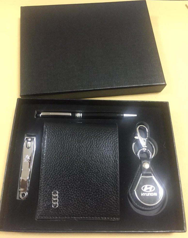 Набор подарочный 615 (ручка, брелок, кусачки, портмоне)