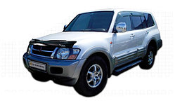 Мухобойка (дефлектор капота) на Mitsubishi Pajero 3/Митсубиши Паджеро 3 1998-2006