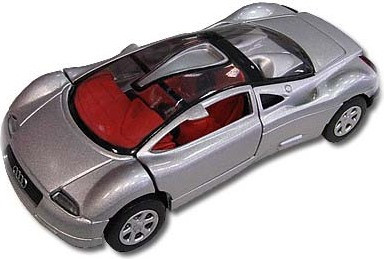 Audi quattro 1995 серебро 1/32 инерционная