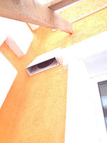 Козырек на улице, защищает от дождя, снега и сильного ветра