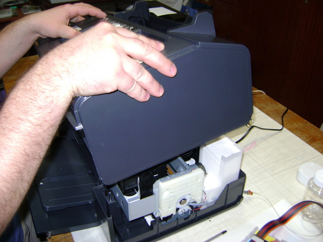 Как снять крышку принтера epson
