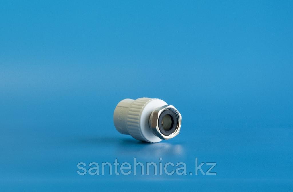 Муфта с накидной гайкой 25х3/4 PPR (БЕЛАЯ) (75)