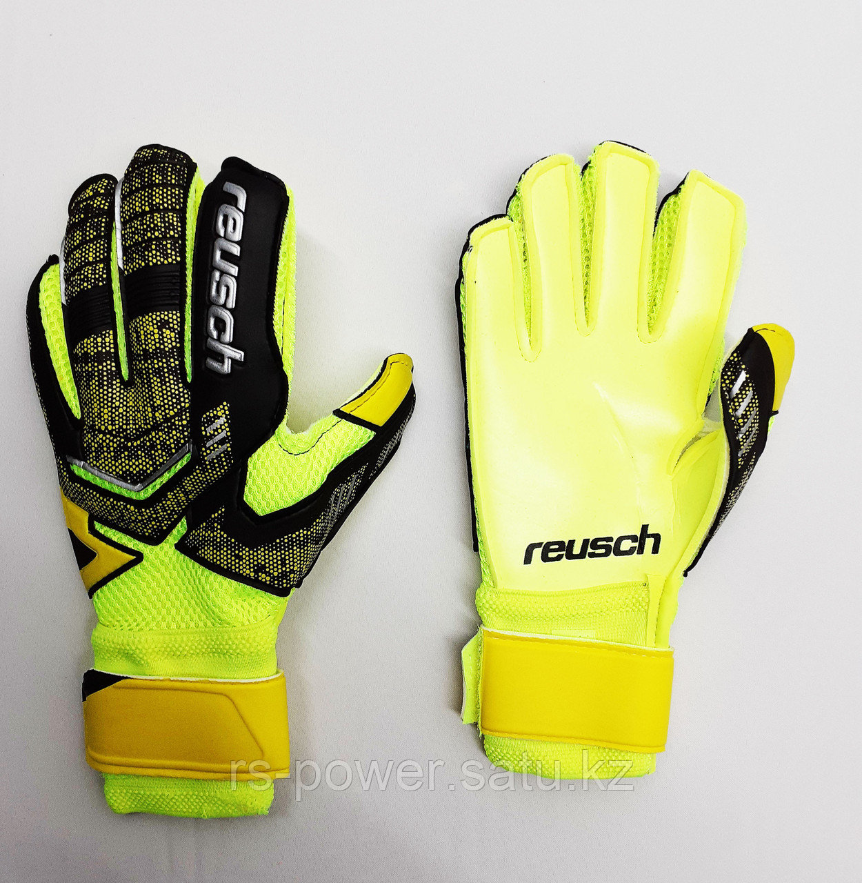 Вратарские перчатки REUSCH