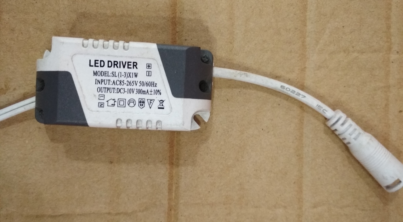 LED драйвер 300mA DC3-10V 10W на 220 В - фото 1 - id-p64572246