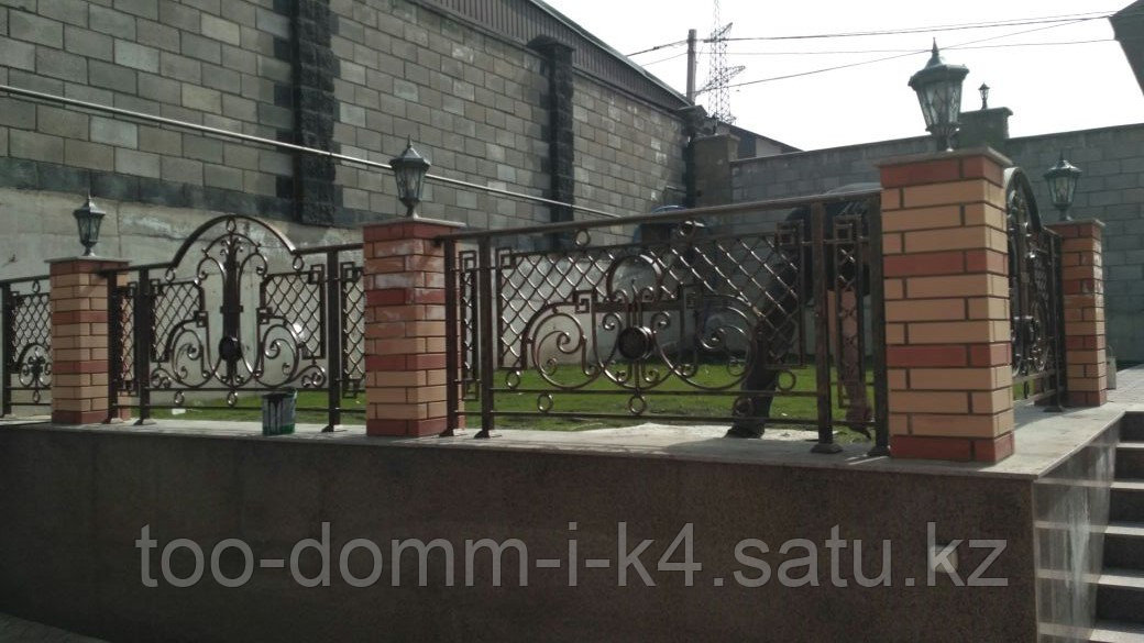 Перила уличные