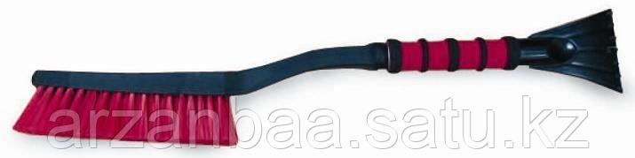 Щетка-скребок AVS WB-6318 (62 см) мягкая ручка, распушенная щетина