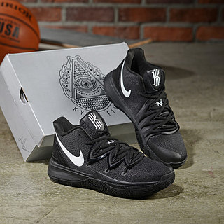 kyrie 5 triple black