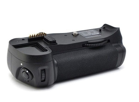 Батарейный блок на Nikon D700, фото 2