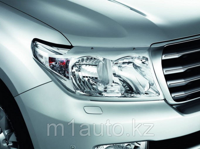 Защита фар/очки на Toyota Land Cruiser 200/Тойота Ланд Крузер 200 2009-2012 прозрачная
