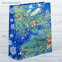 Пакет подарочный голография вертикальный «Новогодий лес», 18 x 23 × 8 см