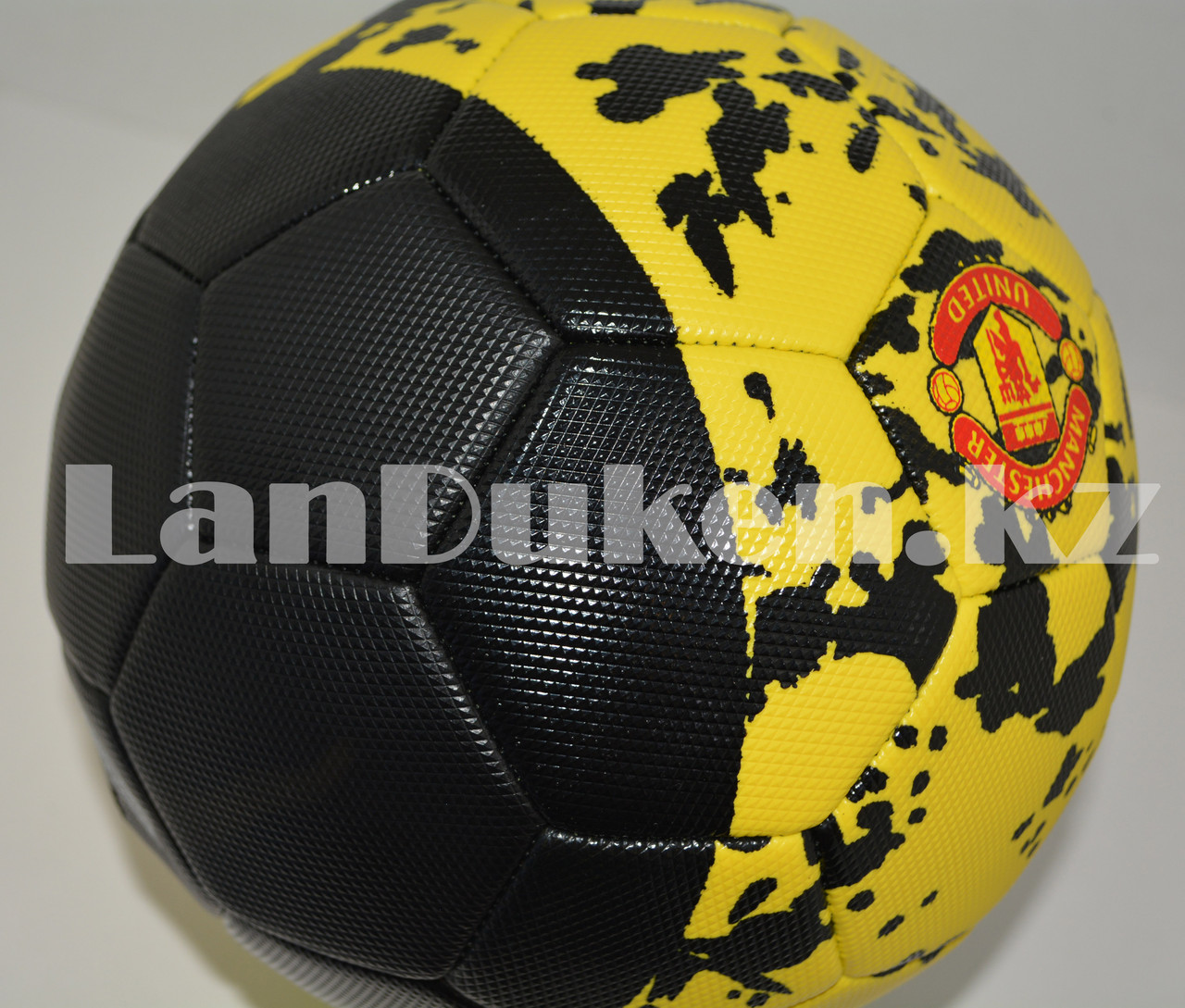 Футбольный мяч Manchester United, желто-черный - фото 2 - id-p64608974