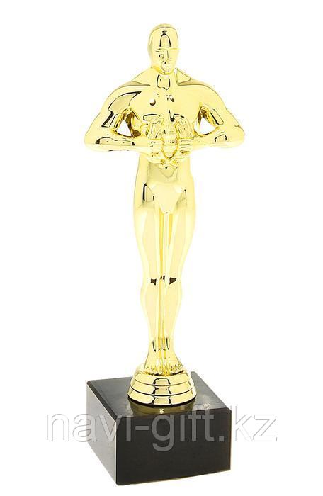 Мужская фигура "Оскар", пластик, подставка камень, высота 18см - фото 1 - id-p65170825