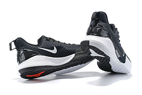 Баскетбольные кроссовки Nike Kobe Mamba Focus Black\White, фото 2
