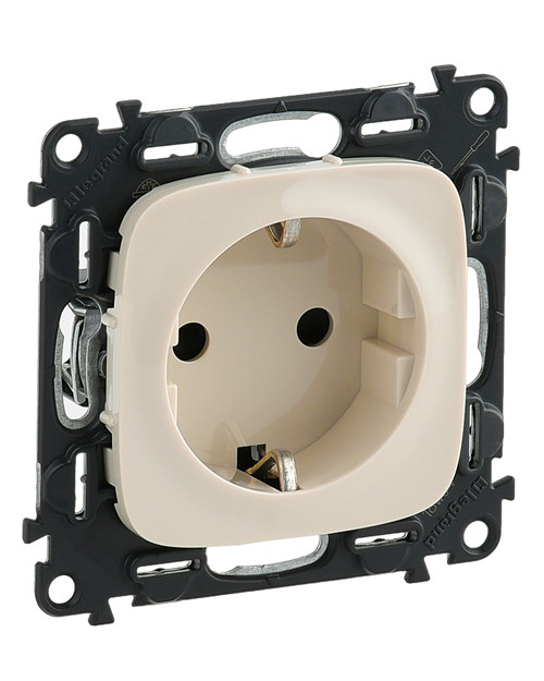 Розетка Legrand 753821 VLN-a СЛК 2К+З legrand-753821