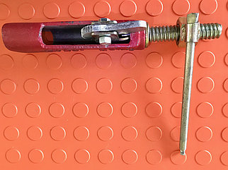 Ключ для пружинного зажима винтовой маленький для опалубки (строительная клипса, чирозы)