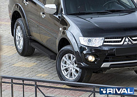 Пороги на Mitsubishi Pajero Sport 2008-2016  "Black"