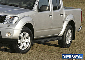 Пороги на Nissan Navara 2005-2015 "Premium-Black"