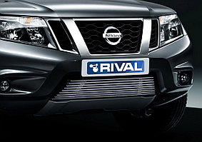 Решётка в бампер на Nissan Terrano 2014- d10