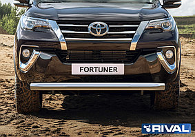 Защита переднего бампера Toyota Fortuner 2015+ d76