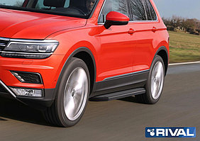 Пороги на Volkswagen Tiguan 2017- "Premium-Black"