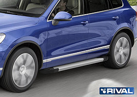 Пороги на Volkswagen Touareg 2010-2018 "Silver"