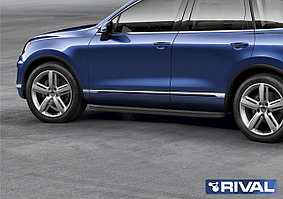 Пороги на Volkswagen Touareg, R-Line 2015- "Premium-Black"