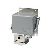 Реле разности давлений CAS 155 Danfoss