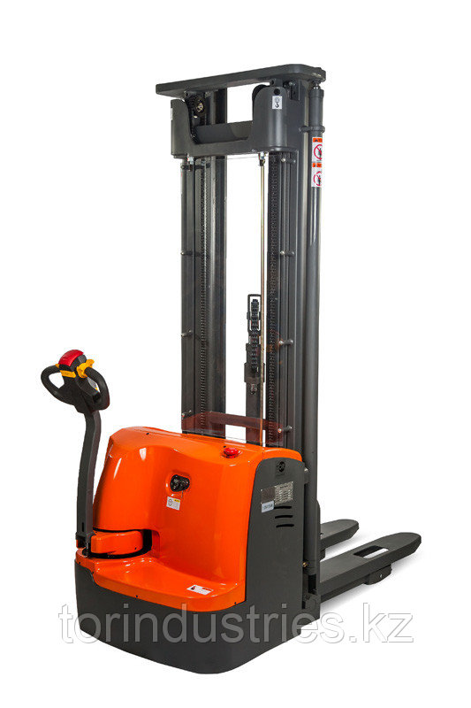 ШТАБЕЛЕР ЭЛЕКТРИЧЕСКИЙ САМОХОДНЫЙ TOR 1.5Т 3.0М CDDR15-III
