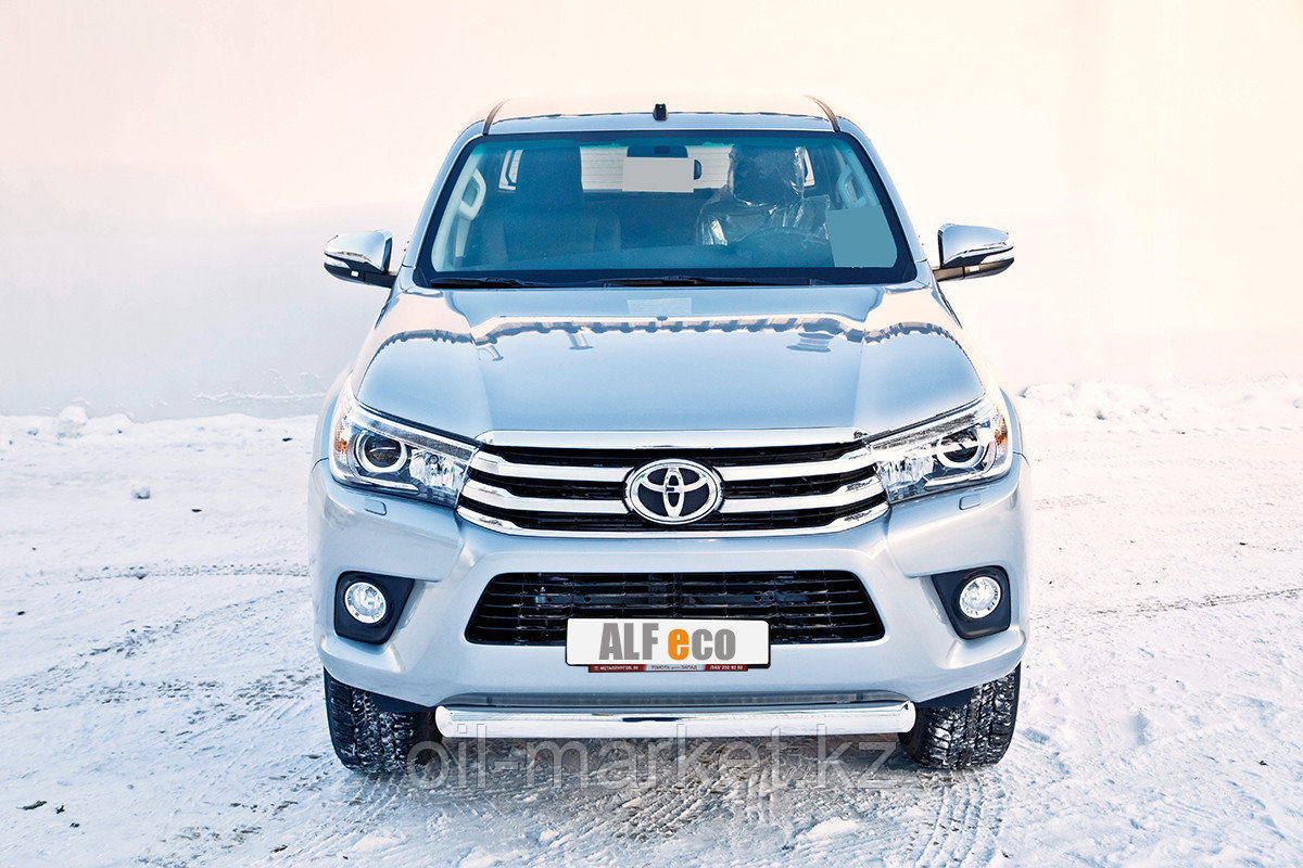 Защита переднего бампера, короткая овальная для Toyota Hilux ( 2015-2018)
