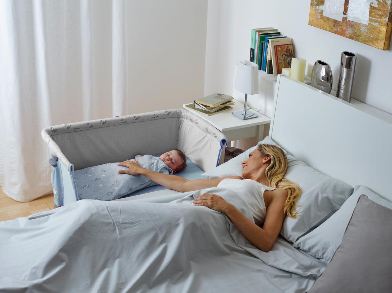 Chicco: Кроватка-манеж Next2Me Light Chick to Chick
