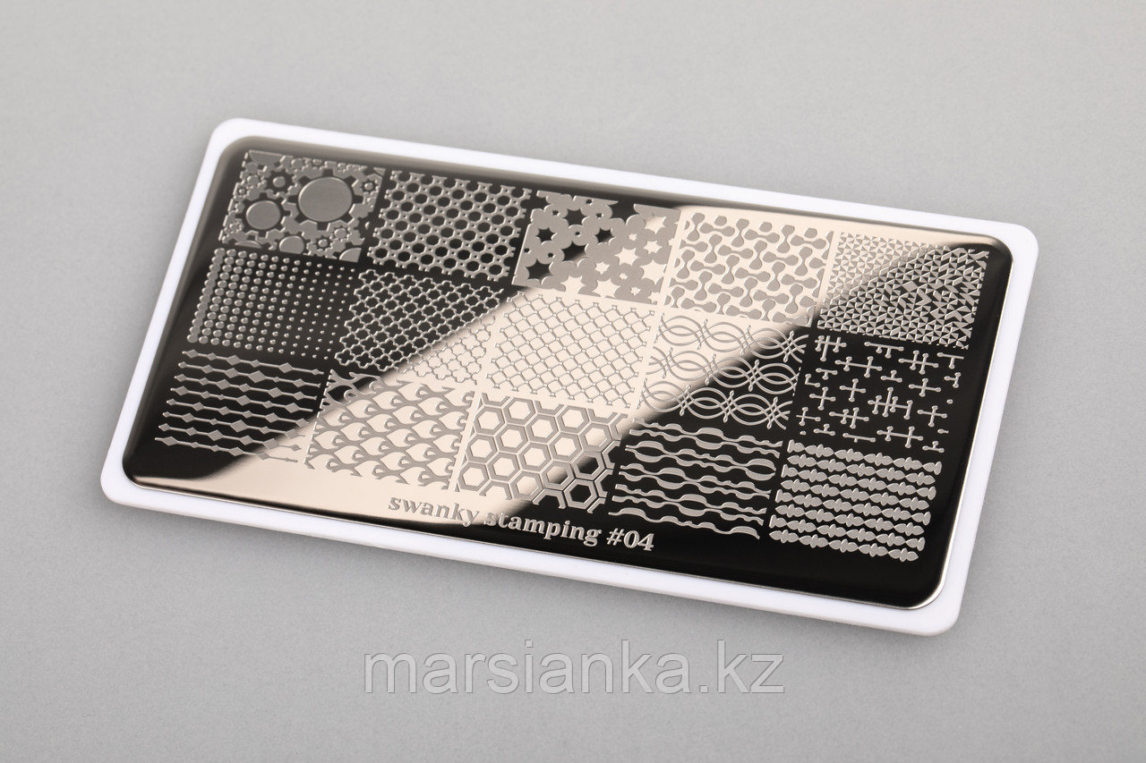 Пластина Swanky Stamping #04