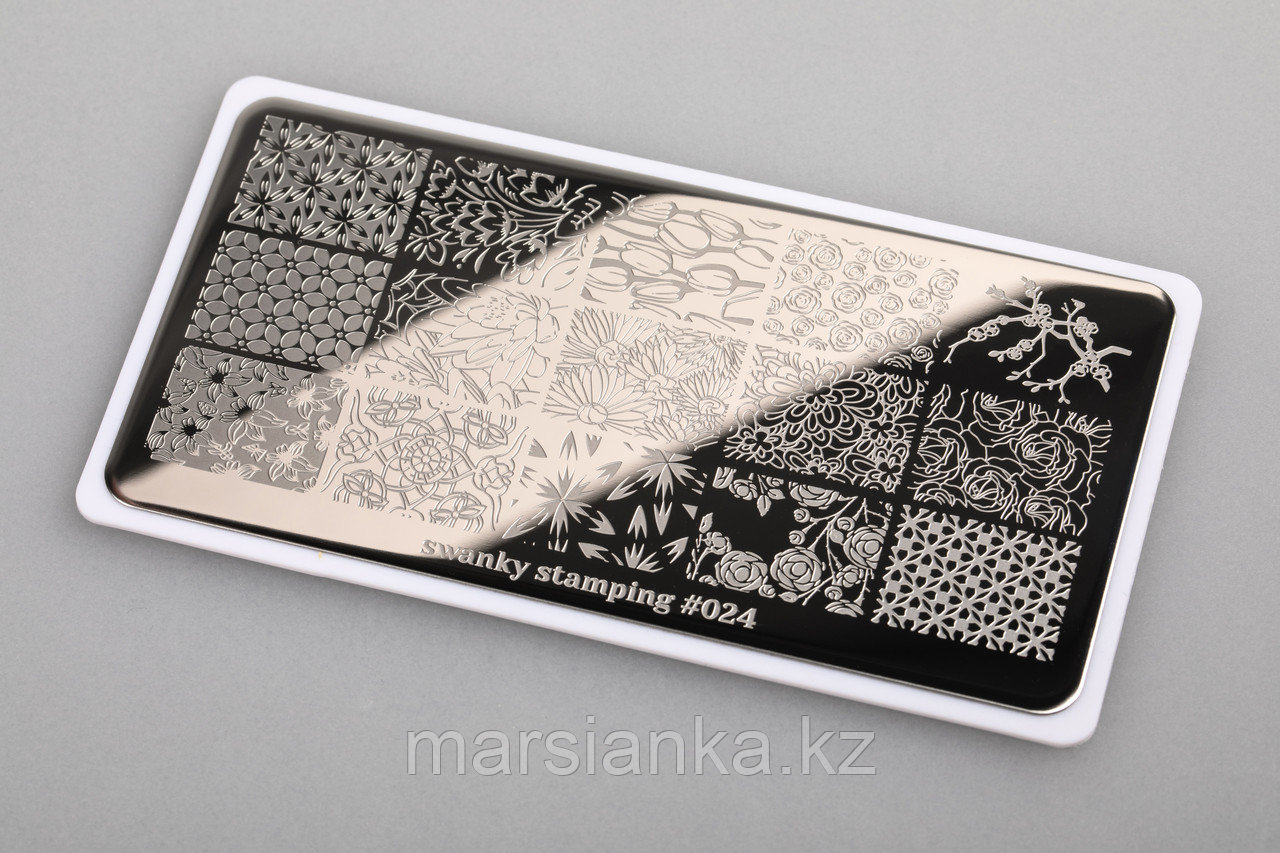 Пластина Swanky Stamping #24