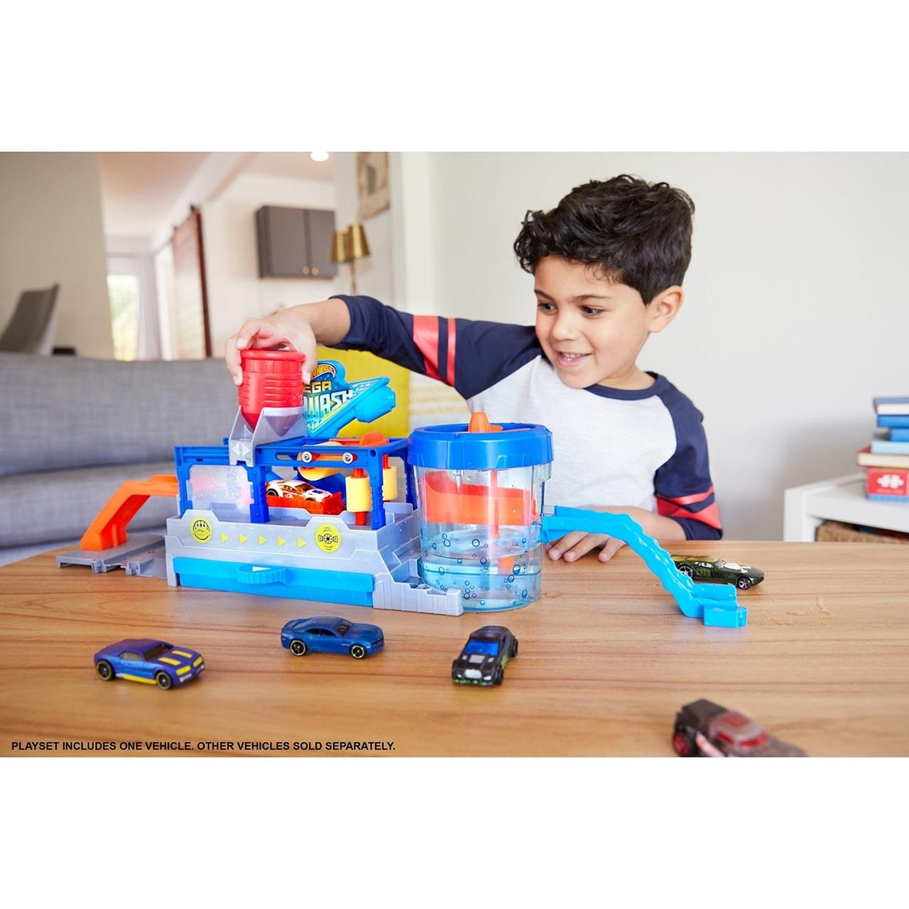 Игровой набор из серии Hot Wheels - Сити МегаАвтомойка