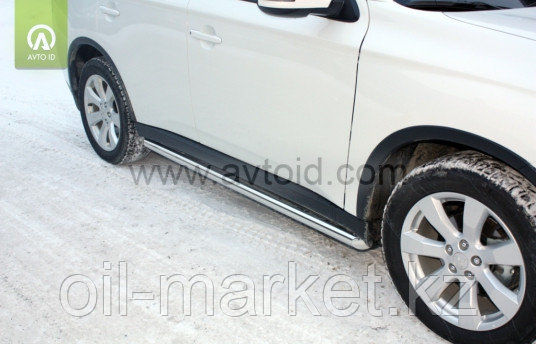 Пороги труба для Mitsubishi Outlander (2014-2015)