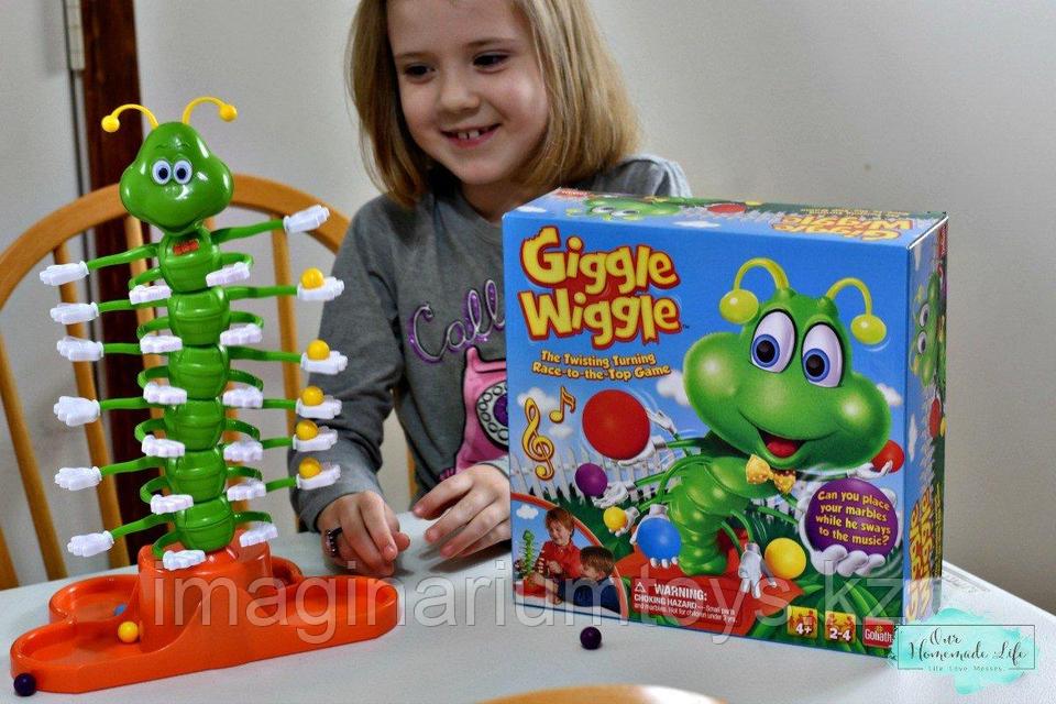 Порно биодра Тұрып тұрған ұзын аяқты қаншықты бляды