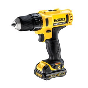 Дрель/шуруповерт  DeWALT DCD710S2 