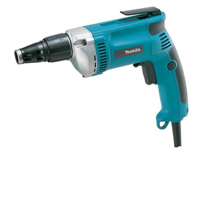 Шуруповерт Makita 6826