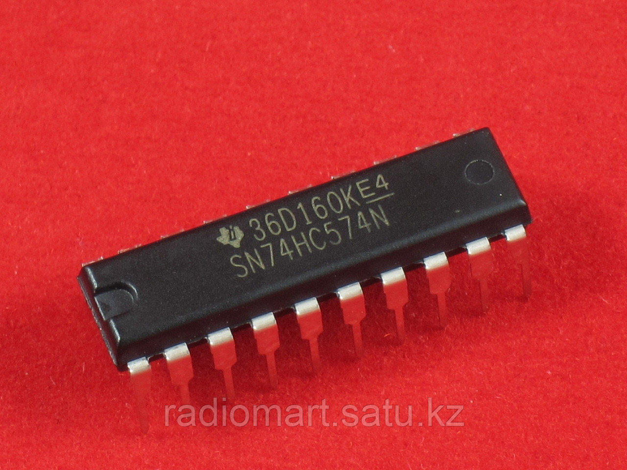Rs trigger микросхема. Jk триггер микросхема. Jk триггер микросхема. Триггер микросхема sot 2-5. 74hc574.