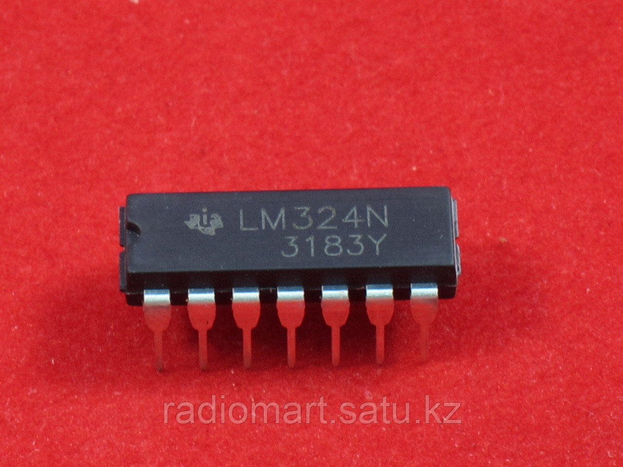 Микросхема lm324. Даташит на микросхему lm324n. Lm324 smd. Lm324n схема включения предусилителя. Lm324n схема включения.
