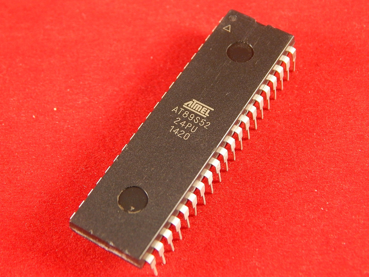 AT89S52-24PU Микроконтроллер (DIP40) - фото 1 - id-p5252264