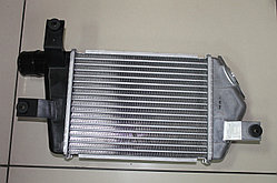 MN135001, Охладитель промежуточный (радиатор интеркулера) Mitsubishi L200 KB4T, MMC, MADE IN JAPAN