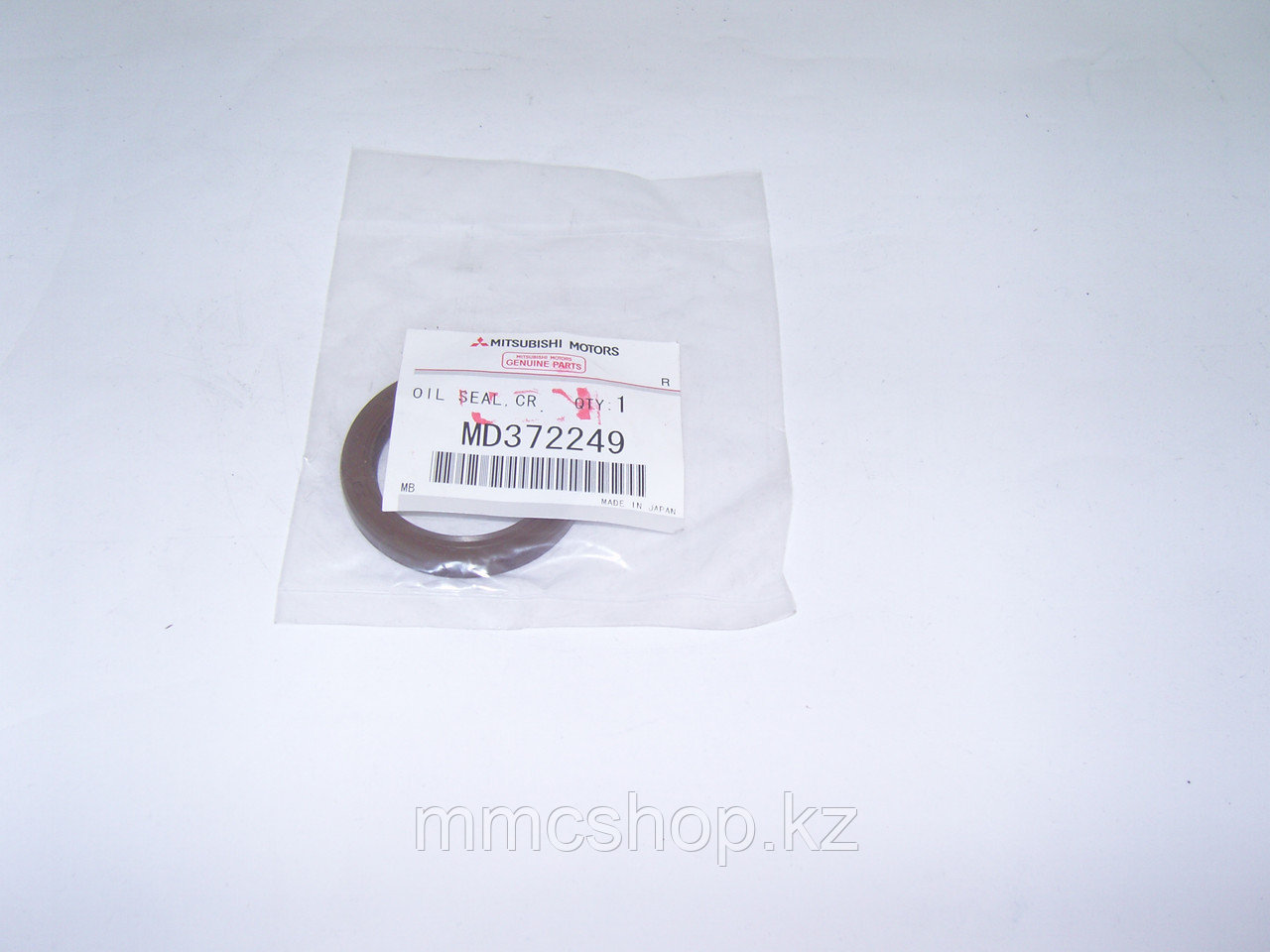 Сальник коленвала лобовой mitsubishi оригинал MD372249 делика паджеро монтеро спорт, фото 1