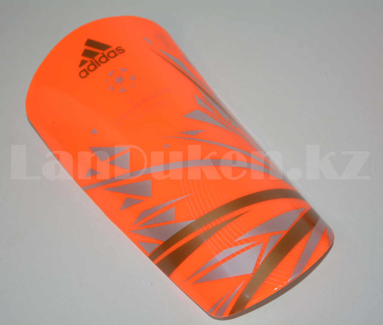 Футбольные щитки под гетры без резинок оранжевые с геометрическими узорами - фото 6 - id-p66231436