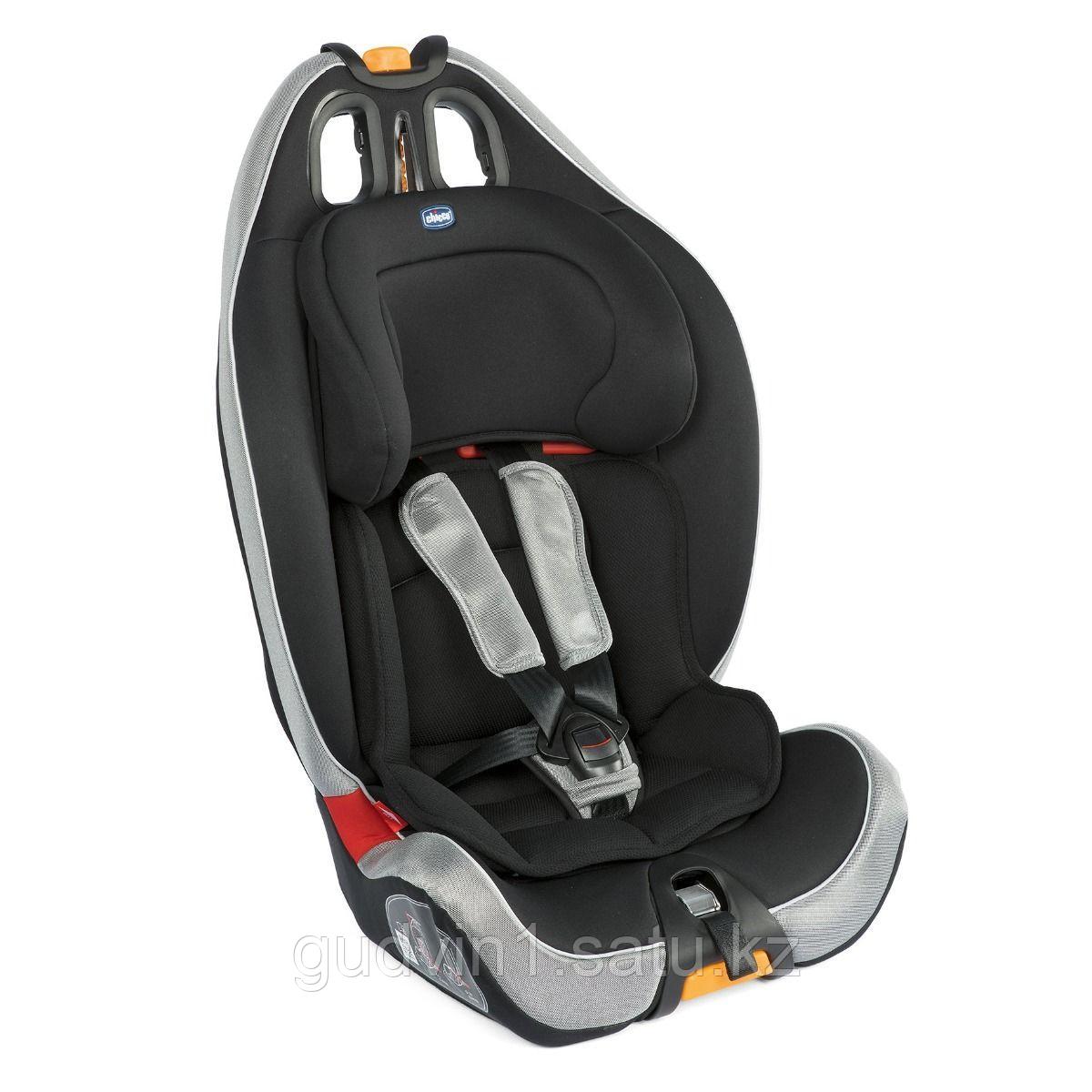 Chicco: Автокресло Gro-Up 1/2/3 Polar Silver (9-36 kg) 12+ код: 1117290