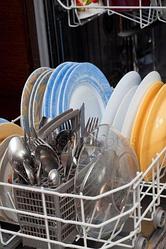 Моющие и ополаскивающие средства для посуды.